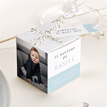 Boîte de dragées baptême filigrane pastel