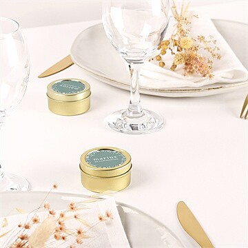 Bougie communion gaufrage émeraude - Mise en situation