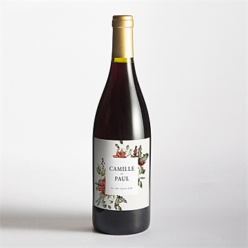 Etiquette de bouteille mariage en rouge et blanc - Mise en situation