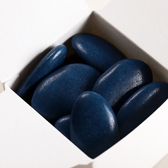 Dragées confirmation chocolat bleu marine